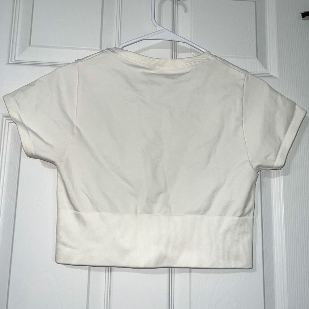 Offline by Aerie White Athletic Crop Top Seamless Size M - Picture 4 of 4